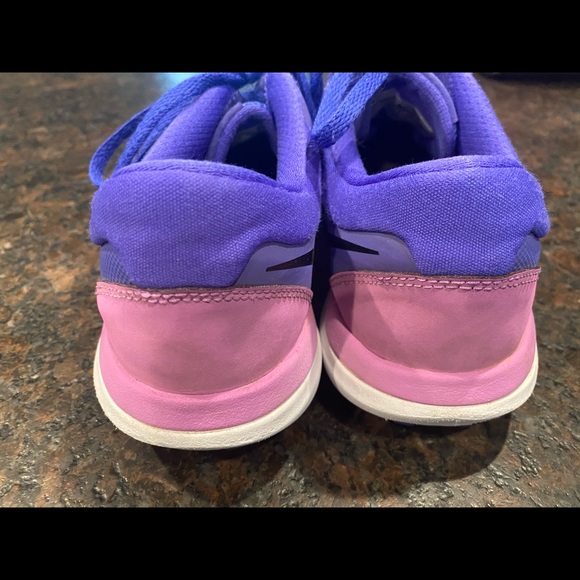 Nike running shoes - Picture 3 of 5